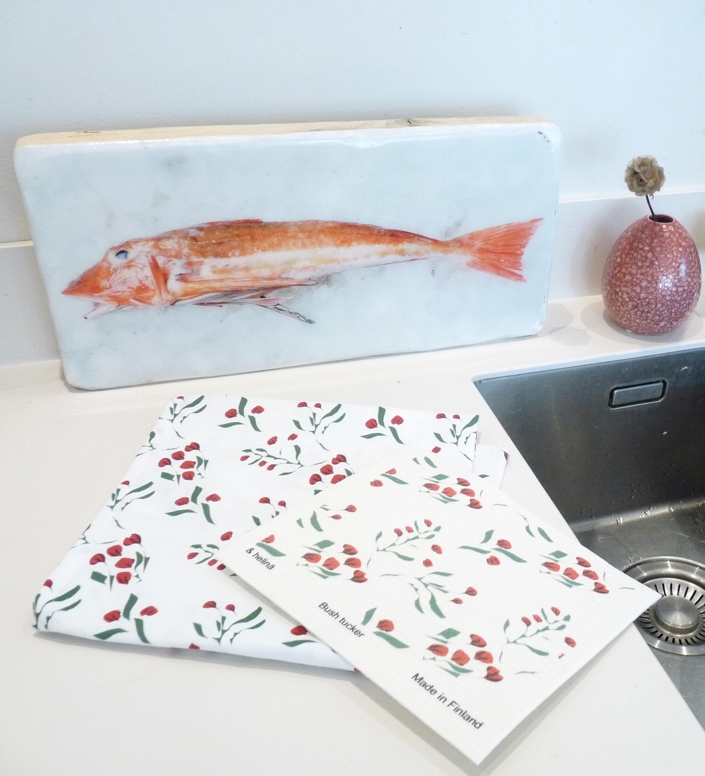 tea towel and dish cloth set;
Bush Tucker