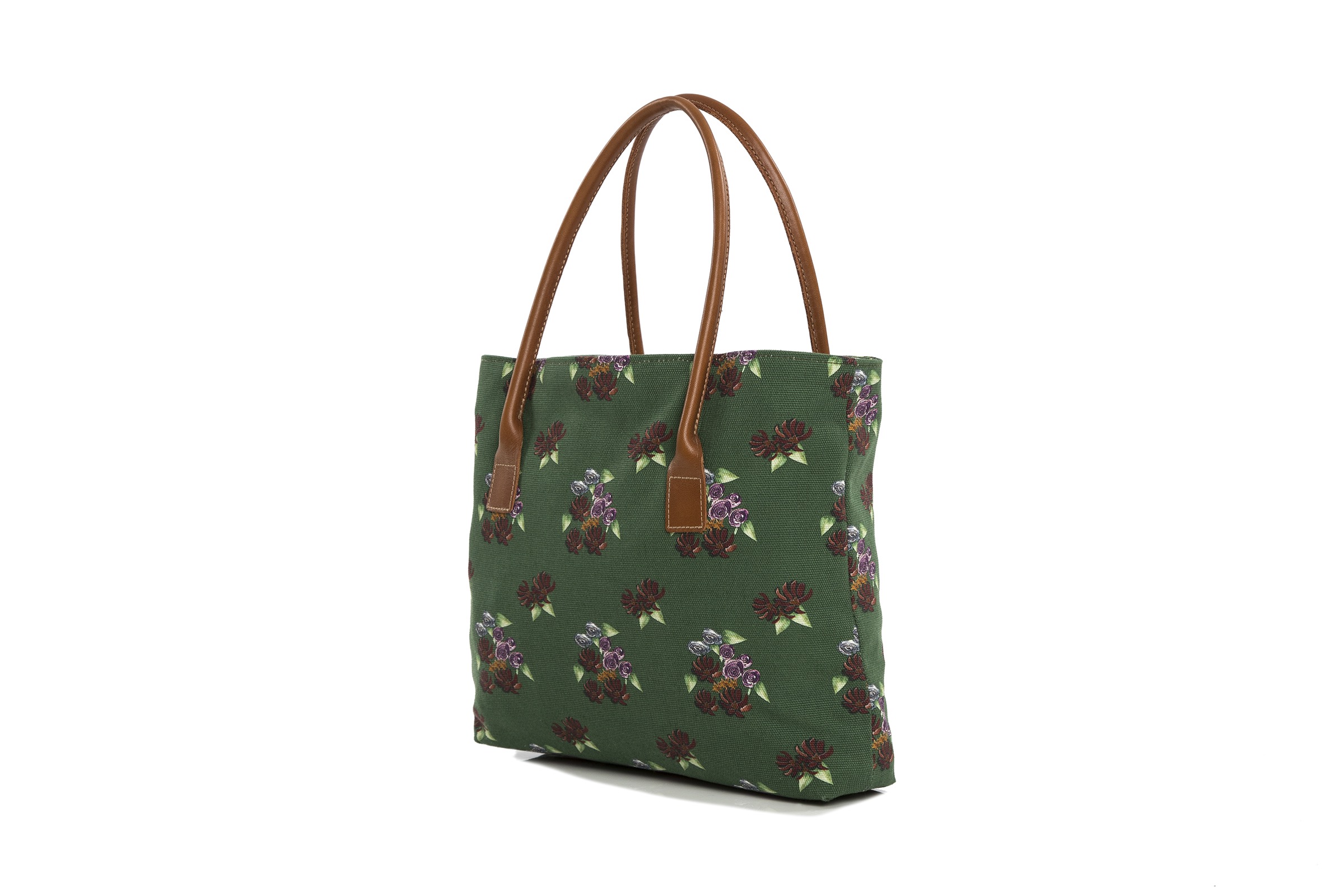 tote bag;
Vintage roses